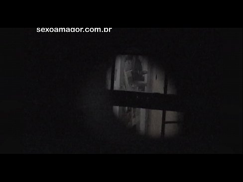 ❤️ Sarışın, içi boş tuğlaların arkasına gizlenmiş bir mahalle röntgencisi tarafından gizlice videoya alınır ❤️❌ Porno fb tr.stroybassein.ru ☑